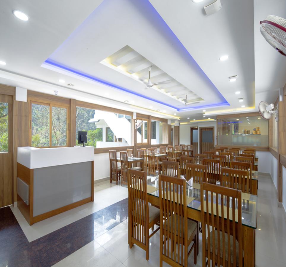 Hostess Thekkady Bagian luar foto
