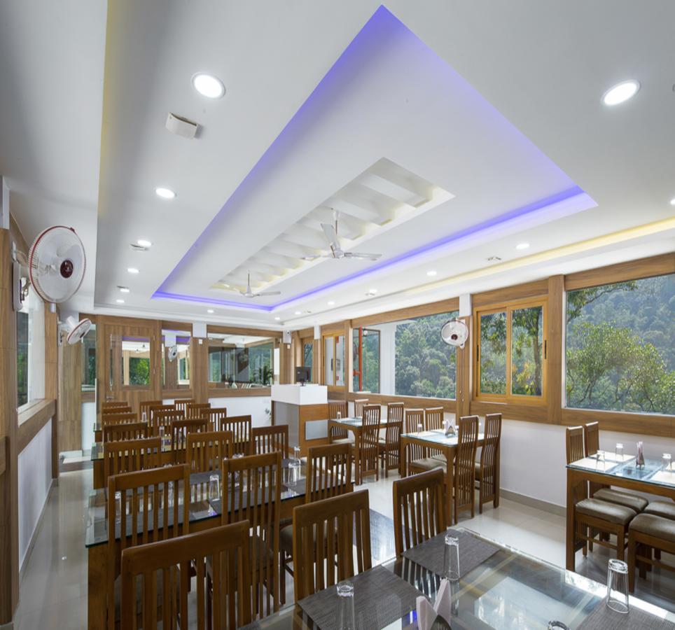 Hostess Thekkady Bagian luar foto